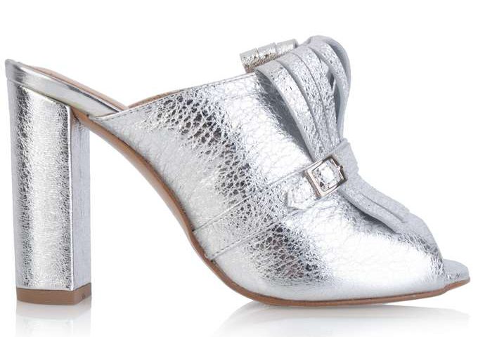 Na co zwrócić uwagę, wybierając klapki?