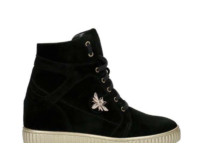 Jakie sneakersy damskie na koturnie?